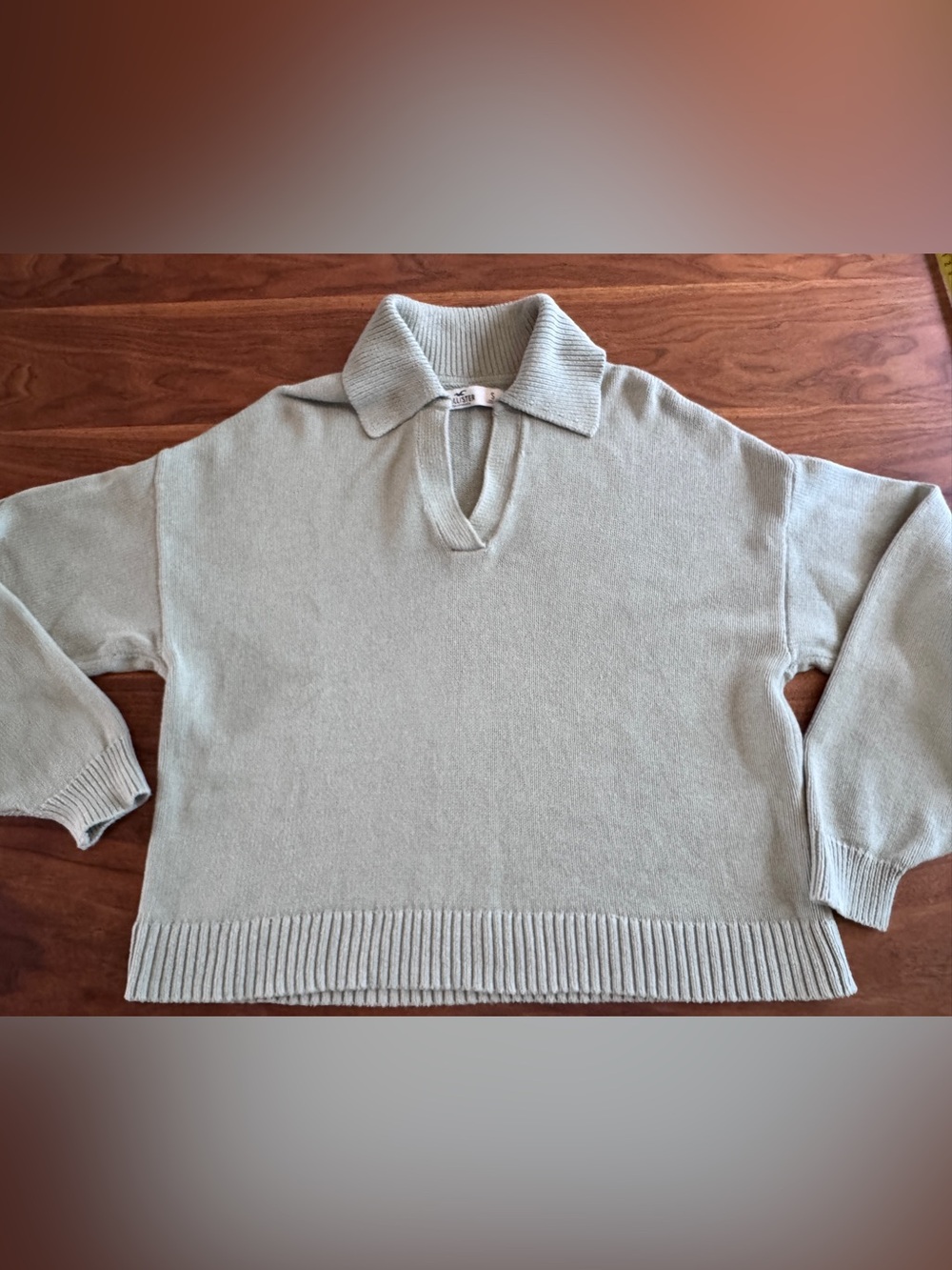 Hollister Cotton Knit Polo Open Collar in Pale Sage Green Sweater in EUC Sz S